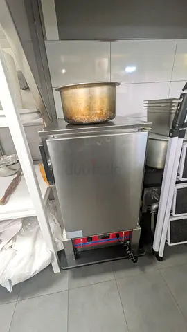Kitchen Equipment’s only used for less than 5 months still under warranty