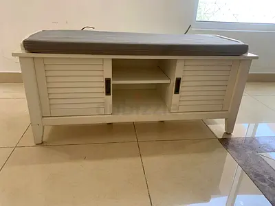 White Wooden Storage Bench with Cushion - 2 Sliding Doors