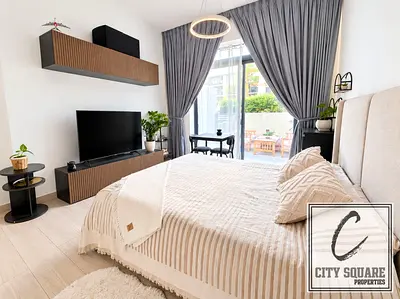 Direct pool access | Fully furnished | VOT