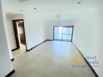 Unfurnished 2 Bedroom Apartment with Panoramic Lake View in Goldcrest View Close to Metro