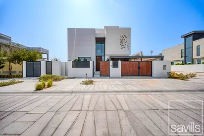 Bespoke Corner Villa | Modern Coastal Elegance
