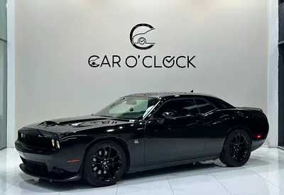 [DODGE CHALLENGER SCATPACK 6.4L V8] [SUNROOF]