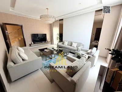 Freehold ownership for all nationalities | 3 floors | Luxurious stone façade | Facing amenities and a park