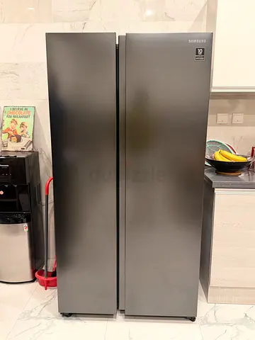 Samsung Black stainless steel double-door refrigerator - good condition