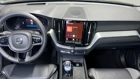 2024 Volvo XC60 photo 7
