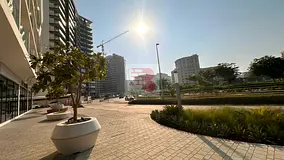 Brand New | 32 KW | RTA parking