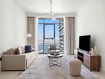 Modern Elegance I Captivating Marina | Beach Views