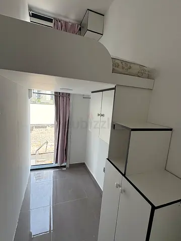 Nice Partition room available for lady in business bay
