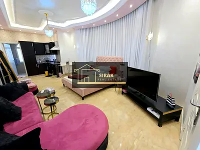 Luxury studio – private entrance – prime location
