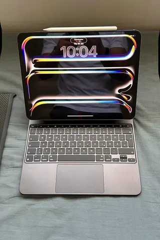 IPad Pro M4 - 13-inch - 256GB - Wi-Fi + Cellular + Magic Keyboard + Apple Pencil Pro