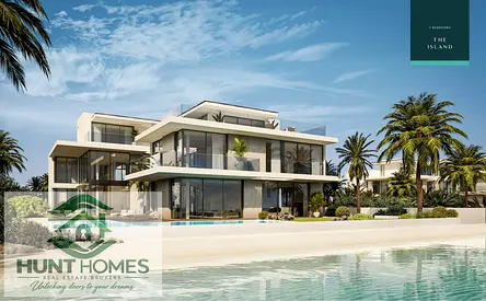 Spacious Luxury 5BR Villa | On Park | Near to HO I Private Elevator
