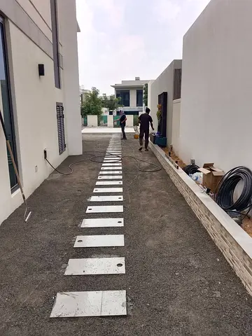 Outdoor Pathway stepping stones - Set of concrete