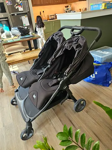 Mamas & Papas Armadillo Twin Stroller (Black) – Bulletproof & Solid!