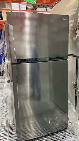 Lg fridge freezer latest model good condition
