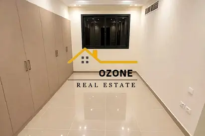 BRAND NEW APARTMENT || FREE PARKING || WARDROBES || FAMILY BUILDING