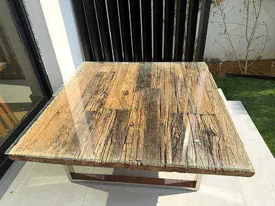 Coffee table in wooden