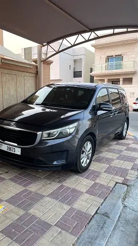 2017 Kia Grand Carnival EX GCC Specs