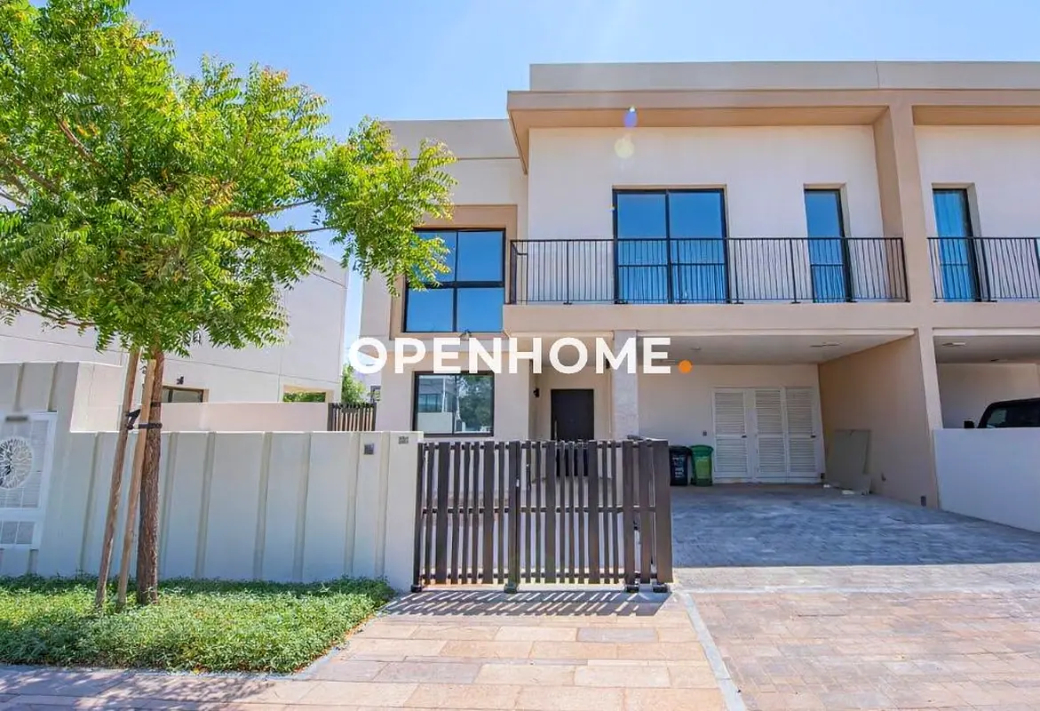 Spacious Twin Villa | Vacant | Family-Friendly Community