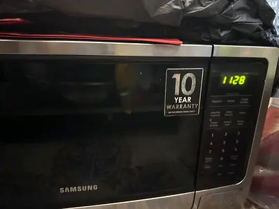 Samsung Microwave Oven - Good Condition