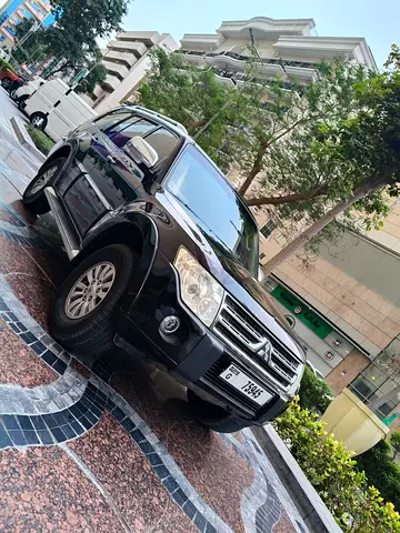 2010 Mitsubishi Pajero GLS With Original paint original Condition