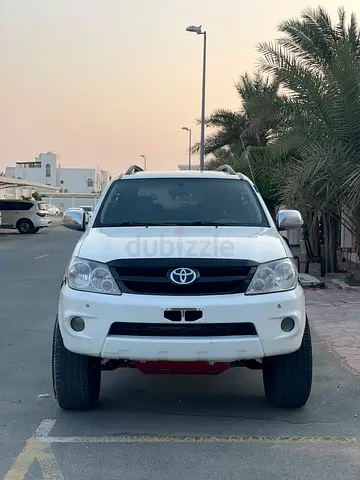 2008 Toyota Fortuner SR5 GCC Specs - Well Maintained, Ready to Drive