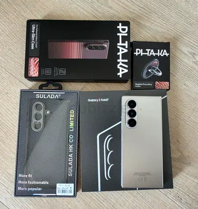 Samsung Galaxy Z Fold7 with accessories — case and ring holder (like new)
