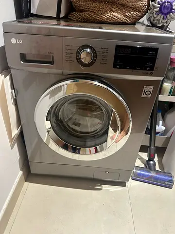 LG Compact Washing Machine - Washer/Dryer 8/5 kg - Used