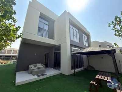 Corner unit | Big Plot | Closed Kitchen | Vacant