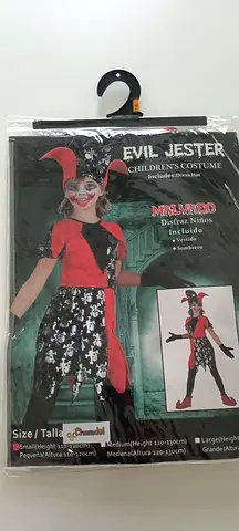 Halloween costumes in perfect condition for only AED 30!
