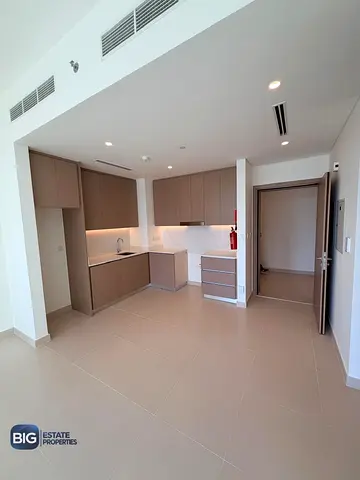 1BR Apartment | Hills Park | Pool & Skyline View | Unfurnished