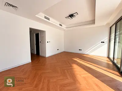 Upgraded | Brand-New | End-Corner