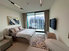 BRIGHT AND SPACIOUS | COMMUNITY VIEW | VACANT349