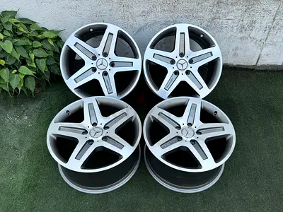 Set of 4 Original 19inch Mercedes-Benz G-Class AMG Alloy Wheels