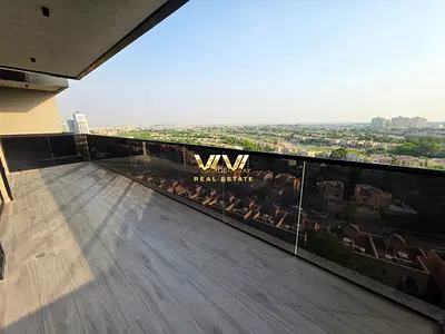 FULL GOLF COURSE VIEW | HIGH FLOOR | CLOSED KITCHEN + STORE ROOM