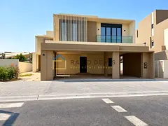 5BR+M Spacious Villa | Opposite Park | Brand New