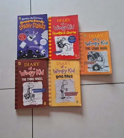 Diary of wimpy kid books set
