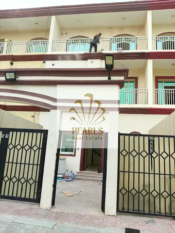 4 BHK townhouse in Up Town Al Zahia Ajman: fully renovated, 2 master BHK, 5 baths, garden, 2 balconies, 4 cheques, AED 58k.