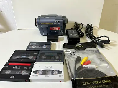 (For playing Video8/Hi8 Cassettes) Sony Handycam CCD-TRV428E PAL