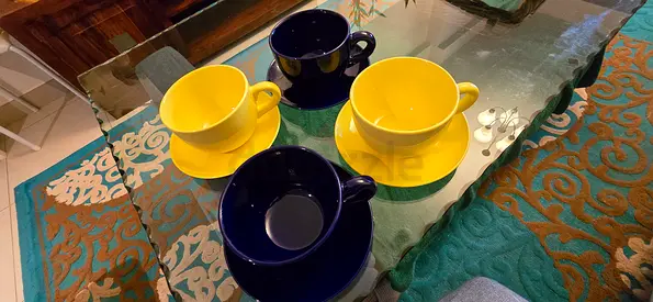 8-Piece Extra Large Ceramic Mug and Saucer Set – Yellow & Navy Blue
