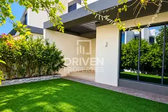 Wood Flooring | Landscaped Garden | Close to Park
