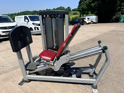 Life Fitness Leg Press Machine