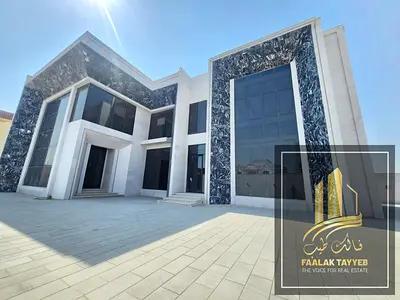 Grand Elegant Modern Villa : Expansive Luxury In Every Corner