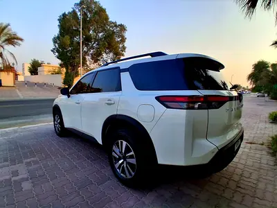 2022 Nissan PATHFINDER photo 5