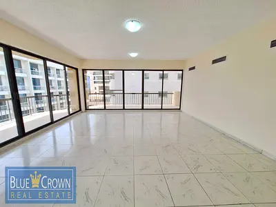 0% Commission: Big Layout: 3BHk+ Laundry: Near Metro