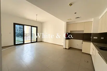 Spacious | Pool View | Vacant on Transfer