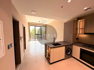 Spacious 1BR | Golf Vista Heights | Great Value