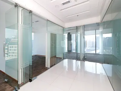 Premium fitted office | Unfurnished | Partitions