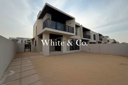 Brand New | End Unit | Ready to move in