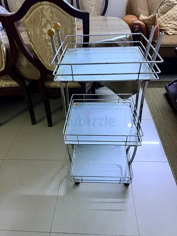 Set of 4 Nesting Glass Serving Trays on Chrome Rack with tyres