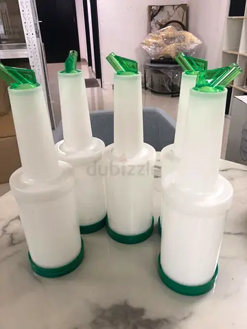 Set of 5 Bar "Store & Pour" Juice / Cocktail Mixer Bottles (1L) – Green Spouts